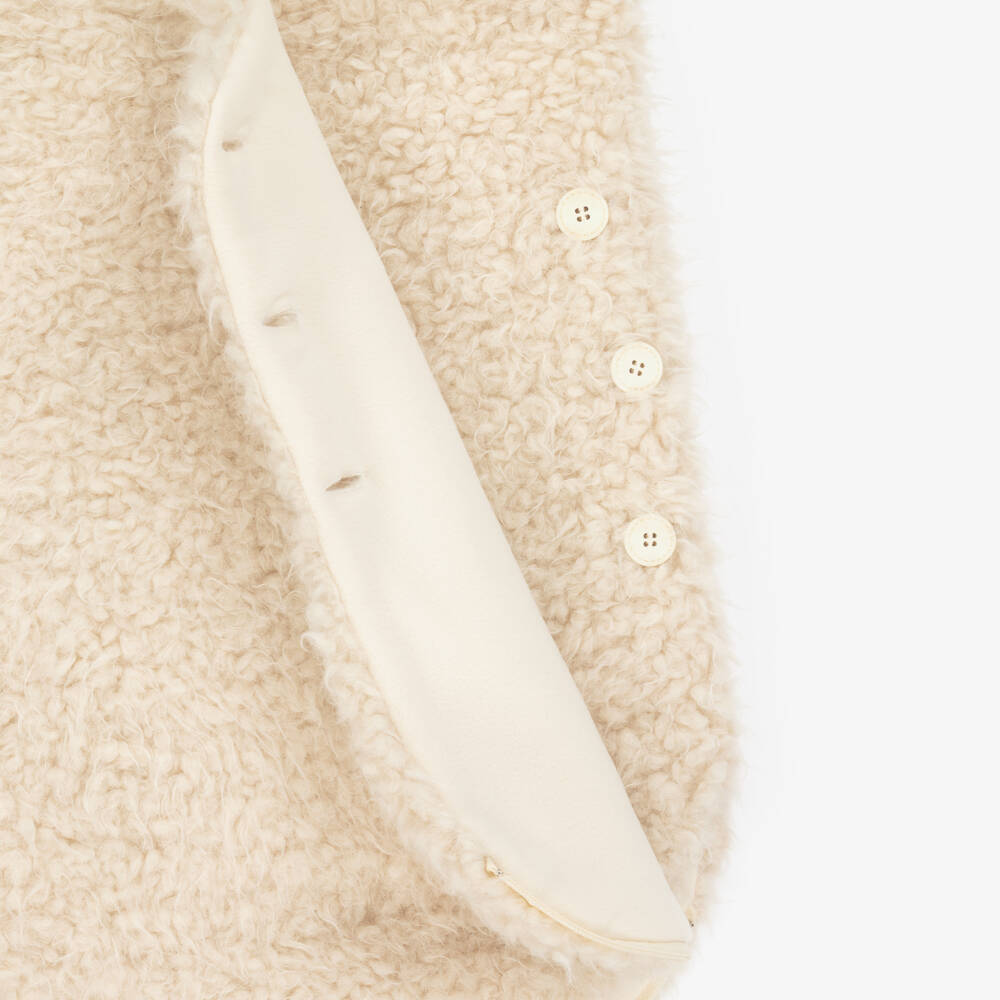 1 + in the family-Fluffy Ivory Sherpa Fleece Baby Nest (78cm) | Childrensalon Outlet