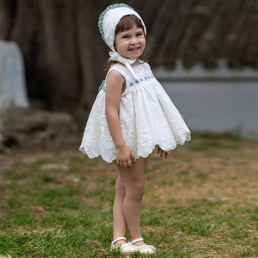 أبويلا تاتا-طقم فستان أطفال بناتي تول مطرز بورود لون عاجي | Childrensalon Outlet