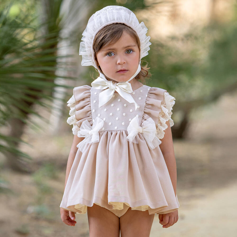 Abuela Tata-Girls Beige Lace Adorned Ensemble | Childrensalon Outlet