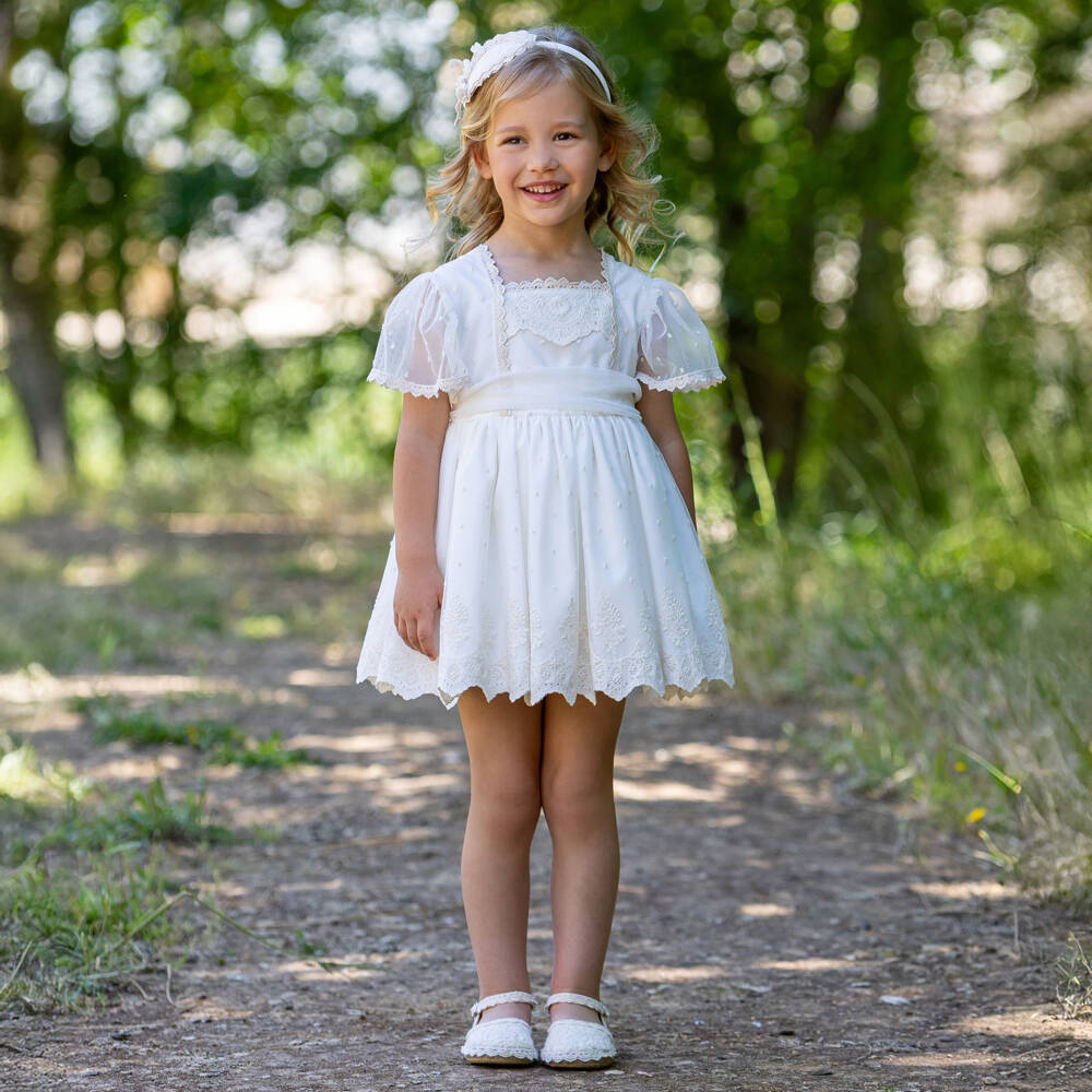Abuela Tata-Girls Elegant Ivory Lace Gown | Childrensalon Outlet