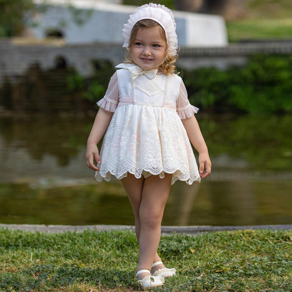 Abuela Tata-Кремовый комплект с платьем с вышитыми цветами для девочек | Childrensalon Outlet