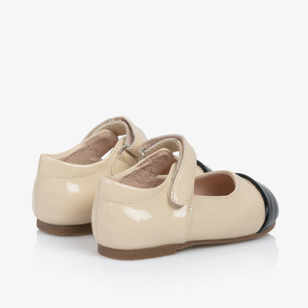 Age of Innocence-حذاء جلد لامع لون بيج للمولودات | Childrensalon Outlet