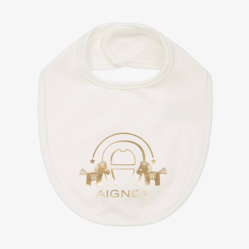AIGNER-Кремовый слюнявчик из хлопка пима с золотистым логотипом | Childrensalon Outlet