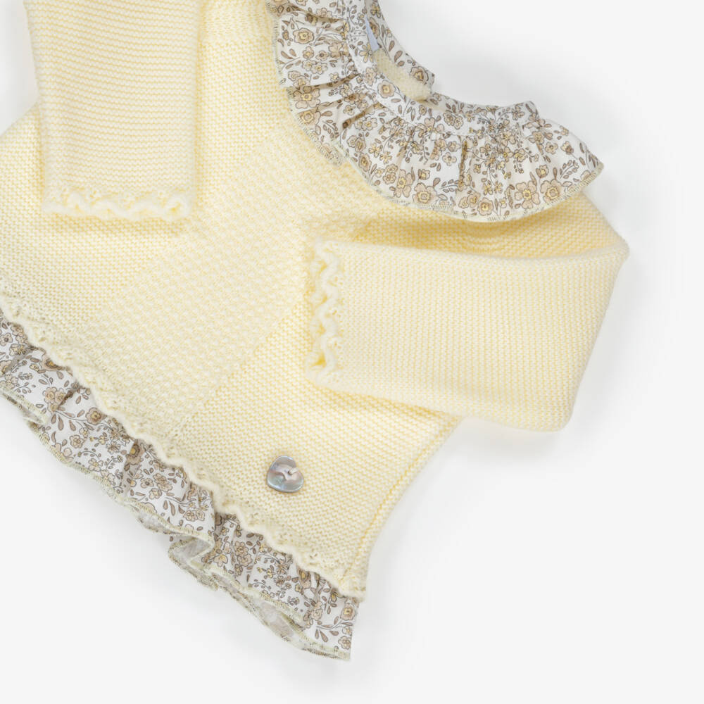 Artesanía Granlei-Baby Girls Yellow Knitted Shorts Set with Floral Trim | Childrensalon Outlet