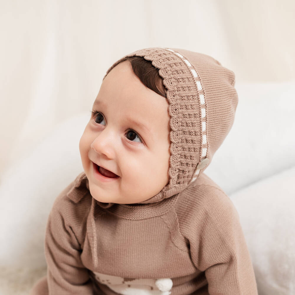 Artesanía Granlei-Brown Knitted Bonnet with Ivory Trim | Childrensalon Outlet