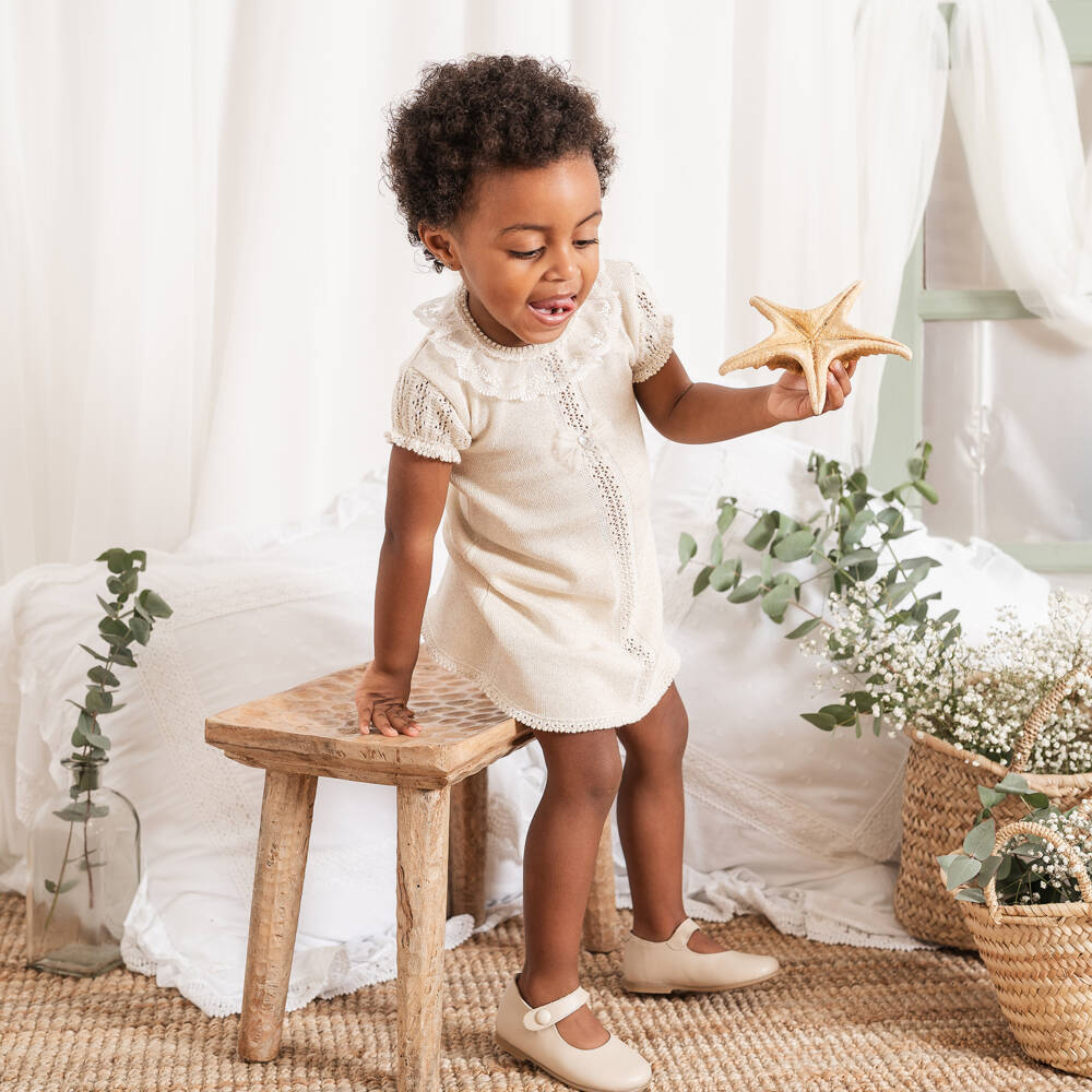 Artesanía Granlei-Эксклюзивное платье с золотым кружевным воротником | Childrensalon Outlet