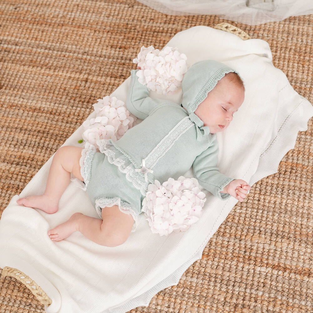 Artesanía Granlei-Girls Pastel Green Knitted Shorts Set with Bonnet | Childrensalon Outlet