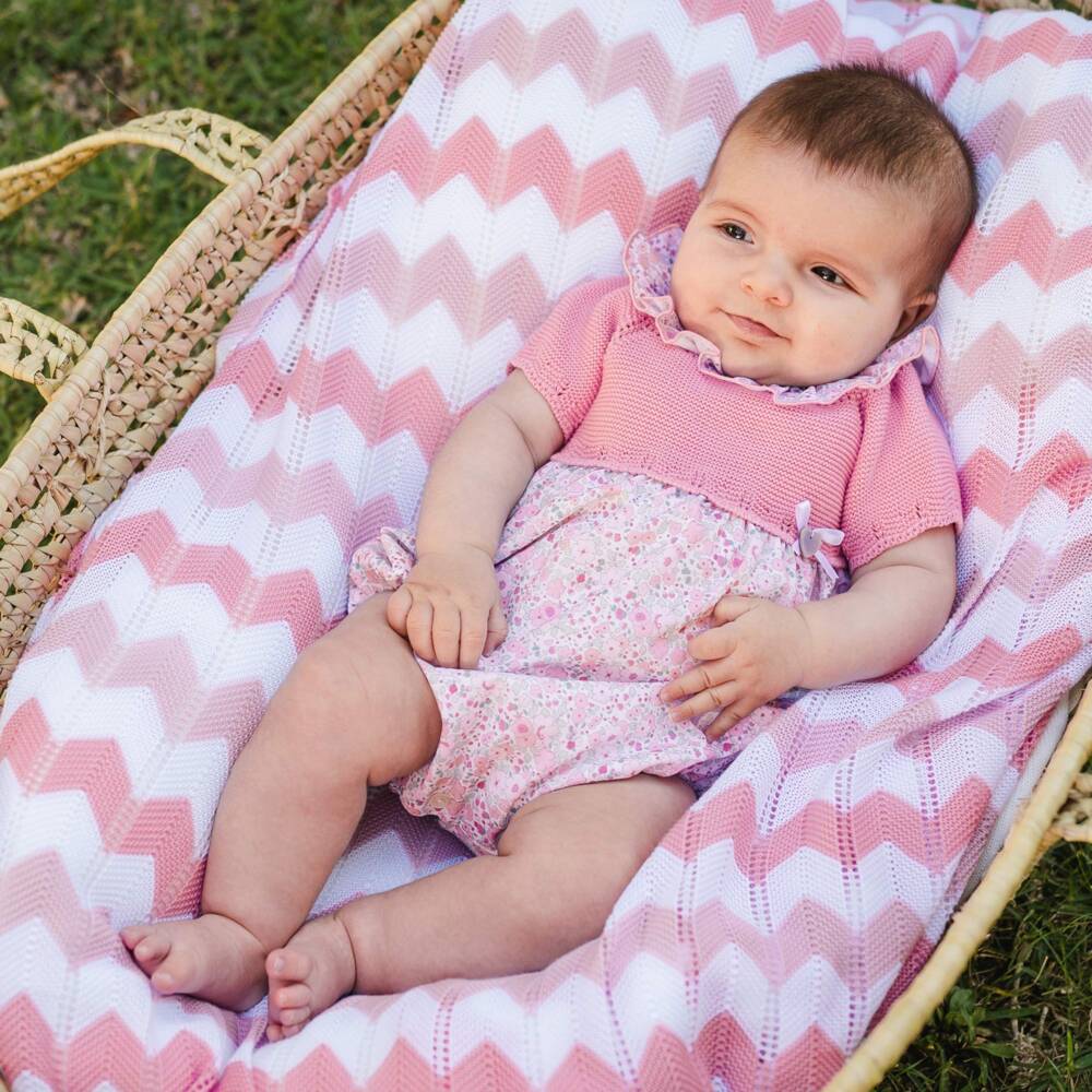 Artesanía Granlei-Girls Soft Knit Pink Zigzag Shawl | Childrensalon Outlet