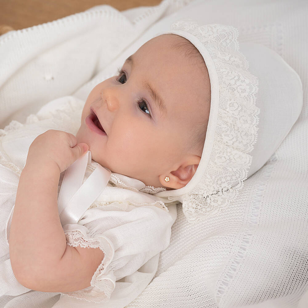 Artesanía Granlei-Ivory Lace Baby Bonnet | Childrensalon Outlet