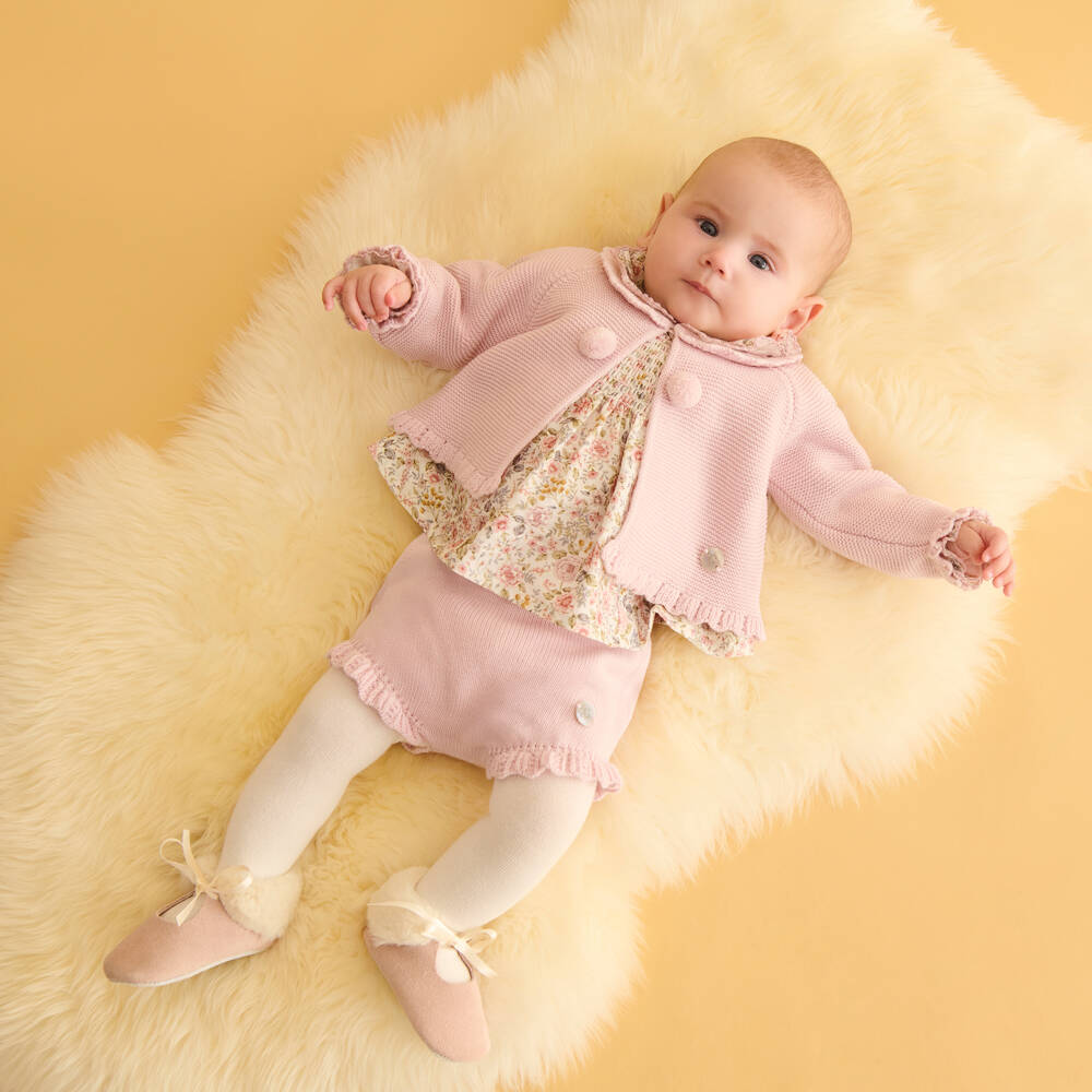 Artesanía Granlei-Baby Girls Pink Floral Blouse & Knitted Shorts Set | Childrensalon Outlet