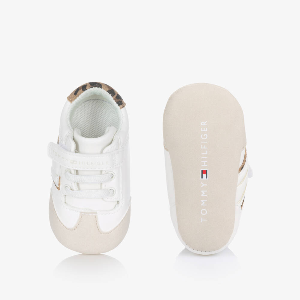 Tommy Hilfiger-Baby Girls White Faux Leather Pre-Walker Trainers | Childrensalon Outlet
