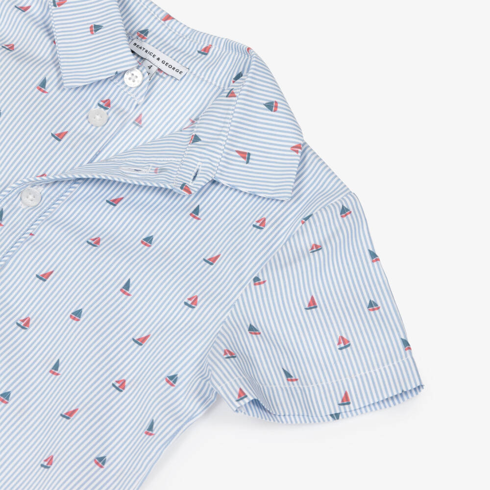 Beatrice & George-قميص أزرق مخطط للأولاد بنقشة القارب الشراعي | Childrensalon Outlet