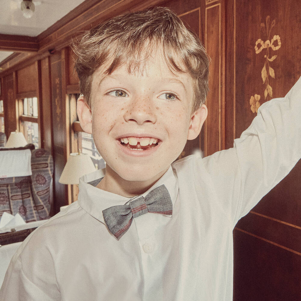 بياتريس آند جورج-طقم شورت كاروهات قطن لون رمادي وأبيض للأولاد | Childrensalon Outlet