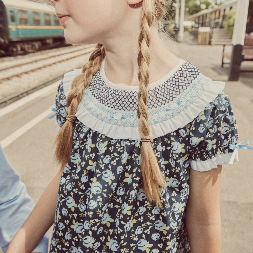 Beatrice & George-Синее хлопковое платье в цветочек | Childrensalon Outlet
