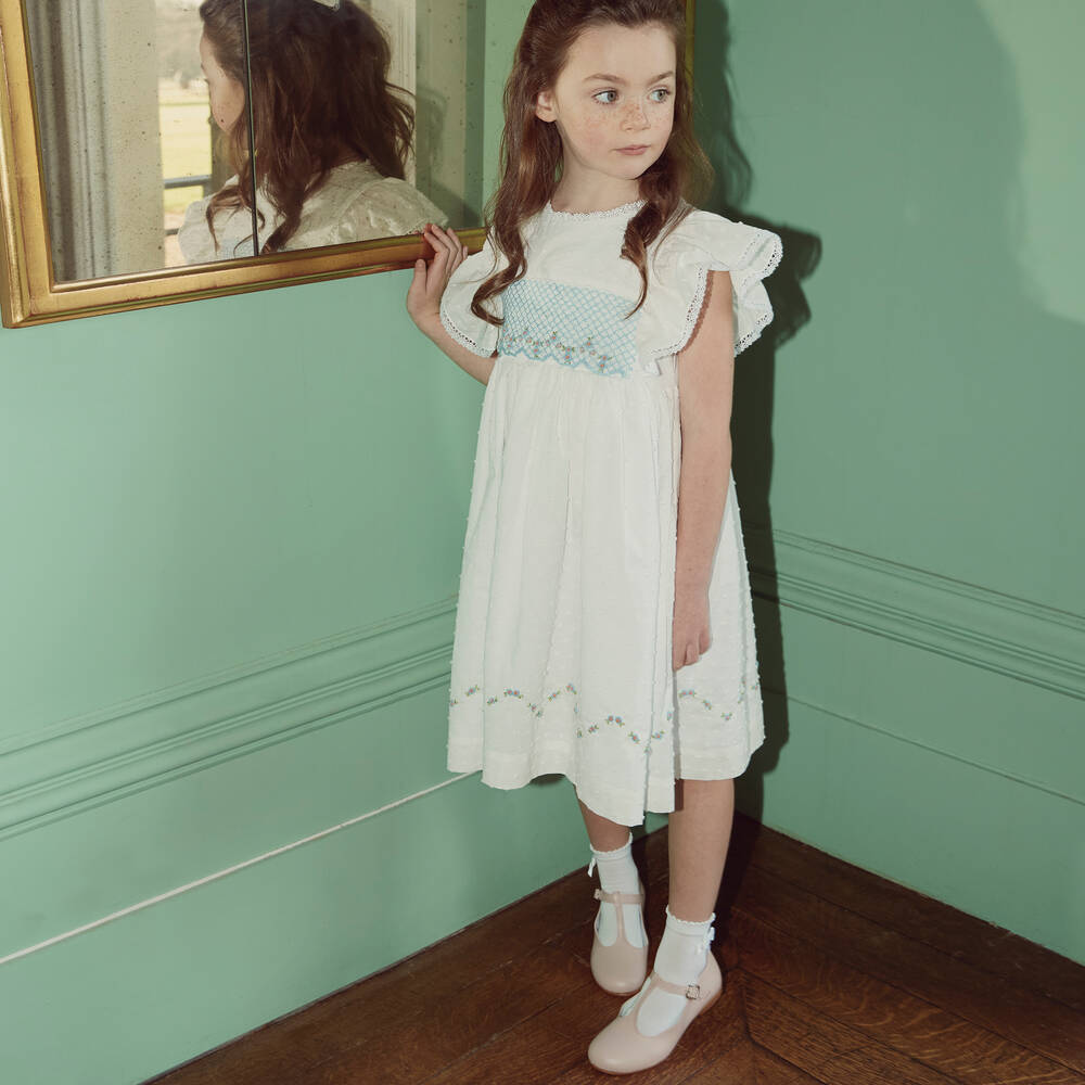 Beatrice & George-Белое хлопковое платье с ручной присборенной вышивкой | Childrensalon Outlet