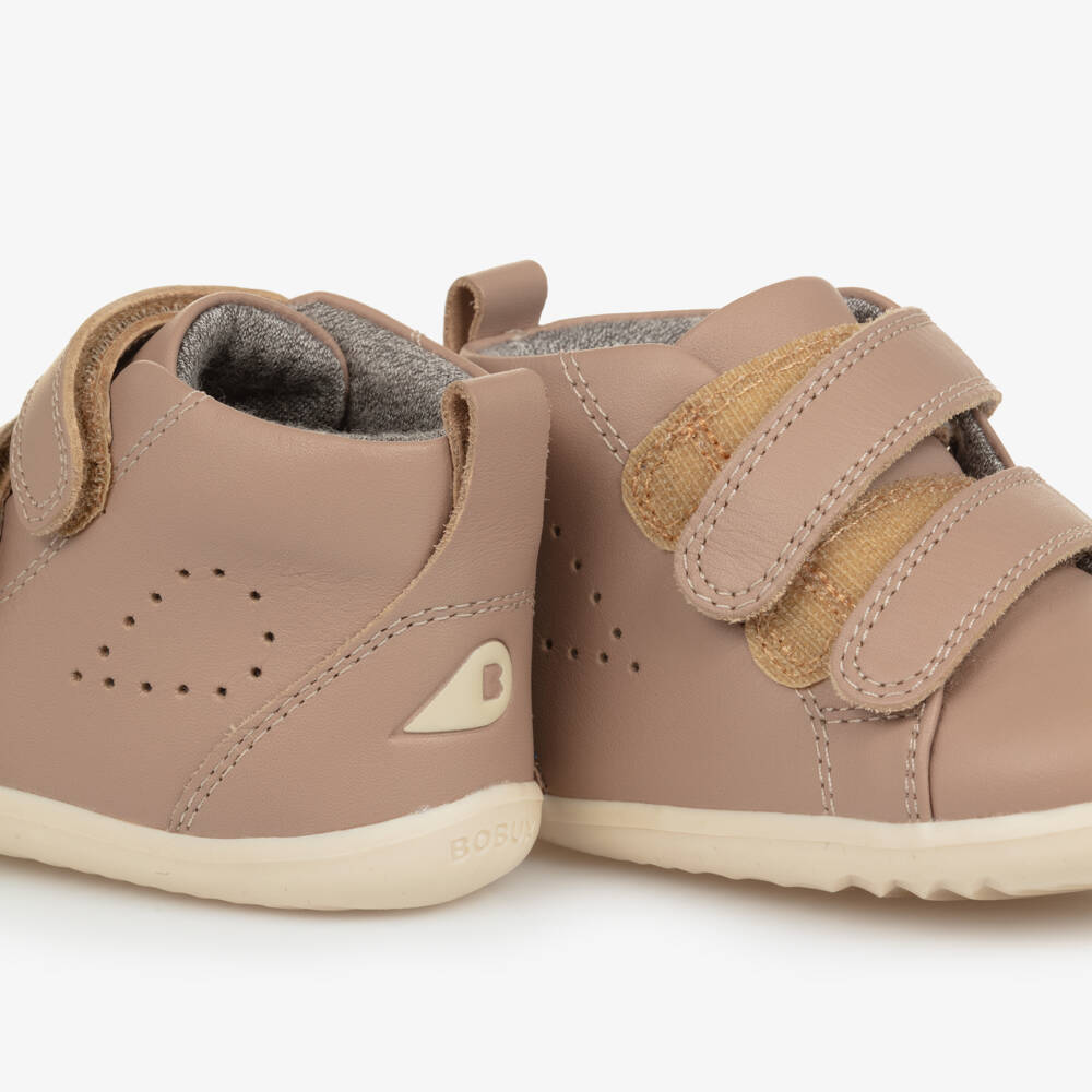 Bobux Step Up-Beige Hi Top Velcro Trainers | Childrensalon Outlet