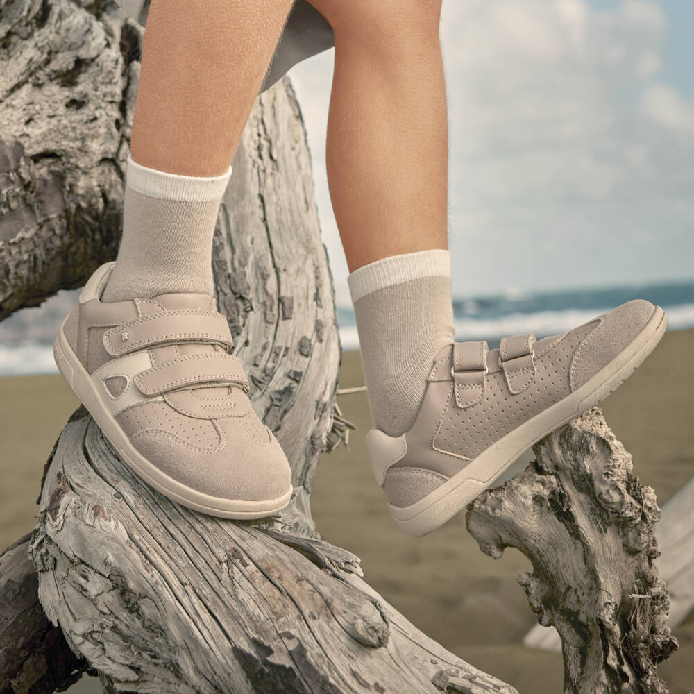 Bobux IWalk-Beige & Ivory Suede & Leather Trainers | Childrensalon Outlet