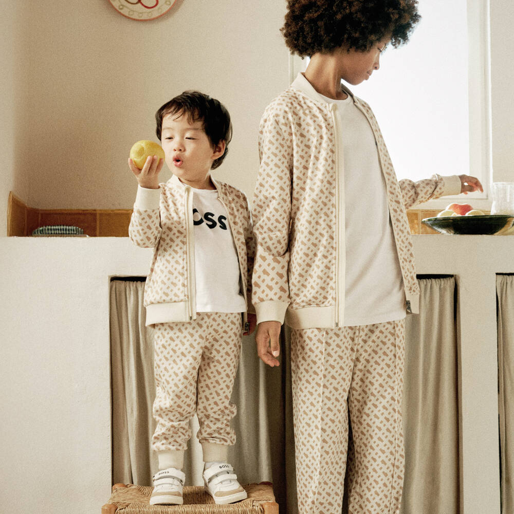 BOSS-Boys Beige Signature Print Set | Childrensalon Outlet