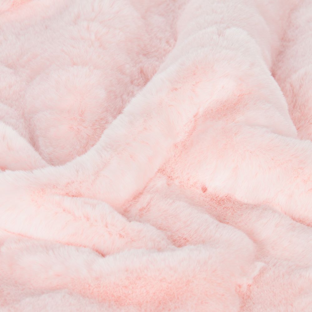 Pink shop fuzzy blankets