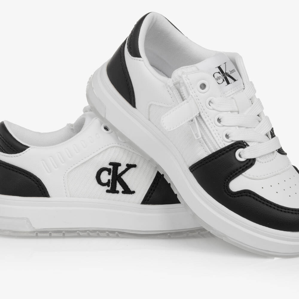 Calvin Klein-حذاء رياضي للأولاد باللونين الأسود والأبيض بأسلوب الجلد | Childrensalon Outlet