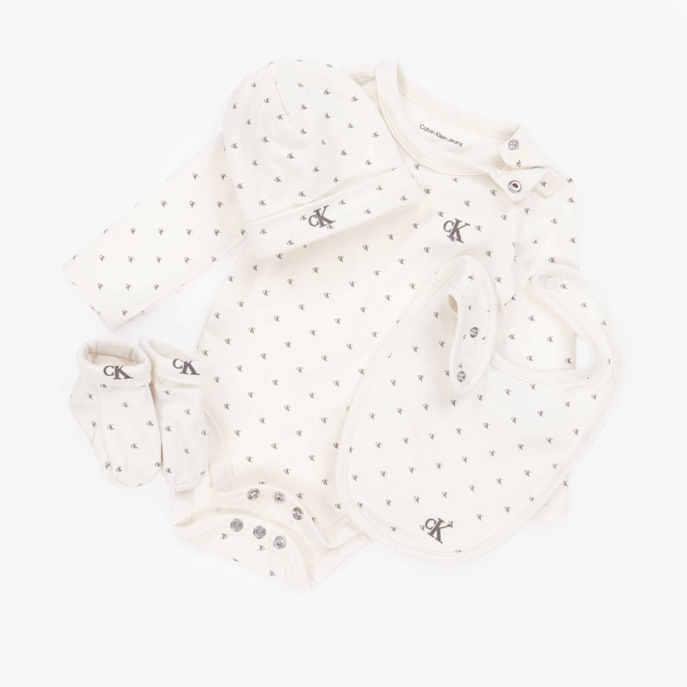 Calvin Klein-Роскошный кремовый комплект для мальчиков | Childrensalon Outlet