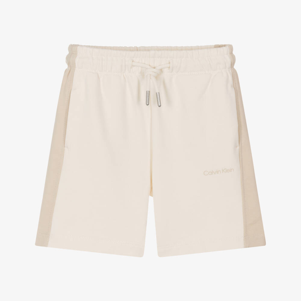 Calvin Klein-Мягкие кремовые хлопковые бермуды для мальчиков | Childrensalon Outlet