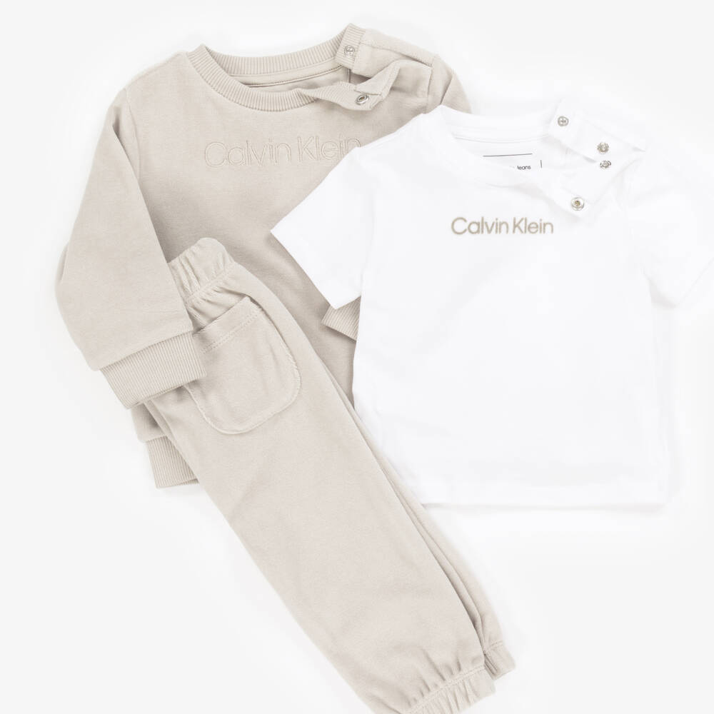 Calvin Klein-Boys Velour Beige Tracksuit Ensemble | Childrensalon Outlet