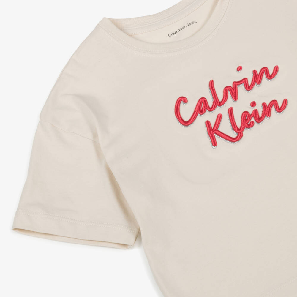 Calvin Klein-تيشيرت قطن عاجي للبنات بشعار | Childrensalon Outlet