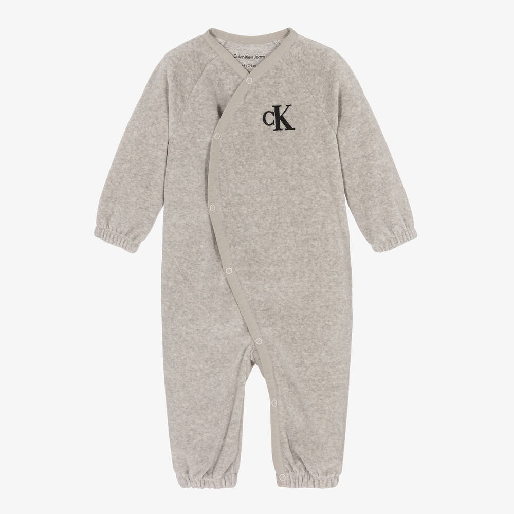 Calvin Klein - Grauer Monogramm-Velours-Strampler | Childrensalon