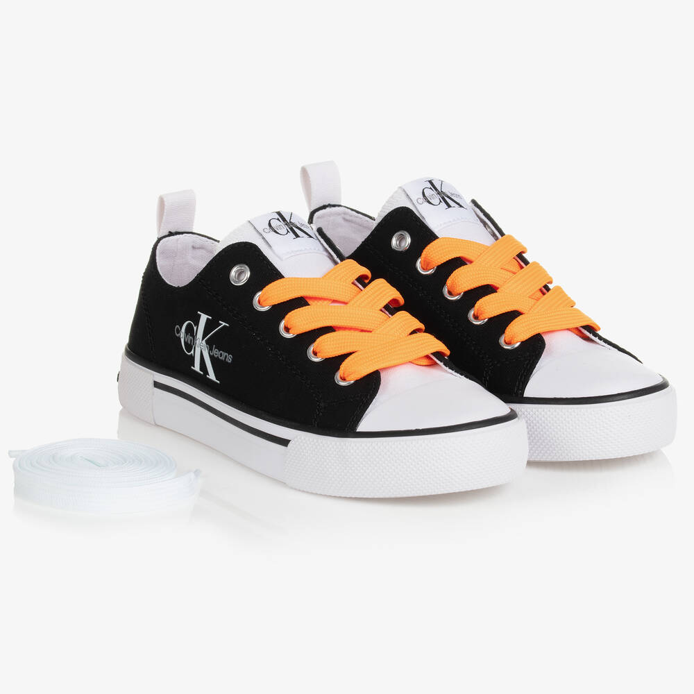 Calvin Klein Jeans-Teen Black & White Canvas Logo Trainers | Childrensalon Outlet