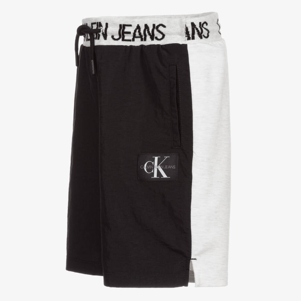 Calvin Klein Jeans-Teen Boys Black Logo Shorts | Childrensalon Outlet