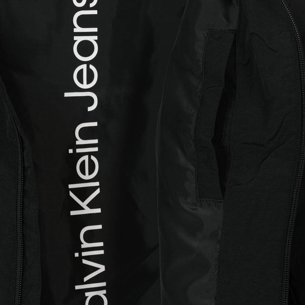 Calvin Klein Джинсы-Черная куртка с логотипной лентой | Childrensalon Outlet