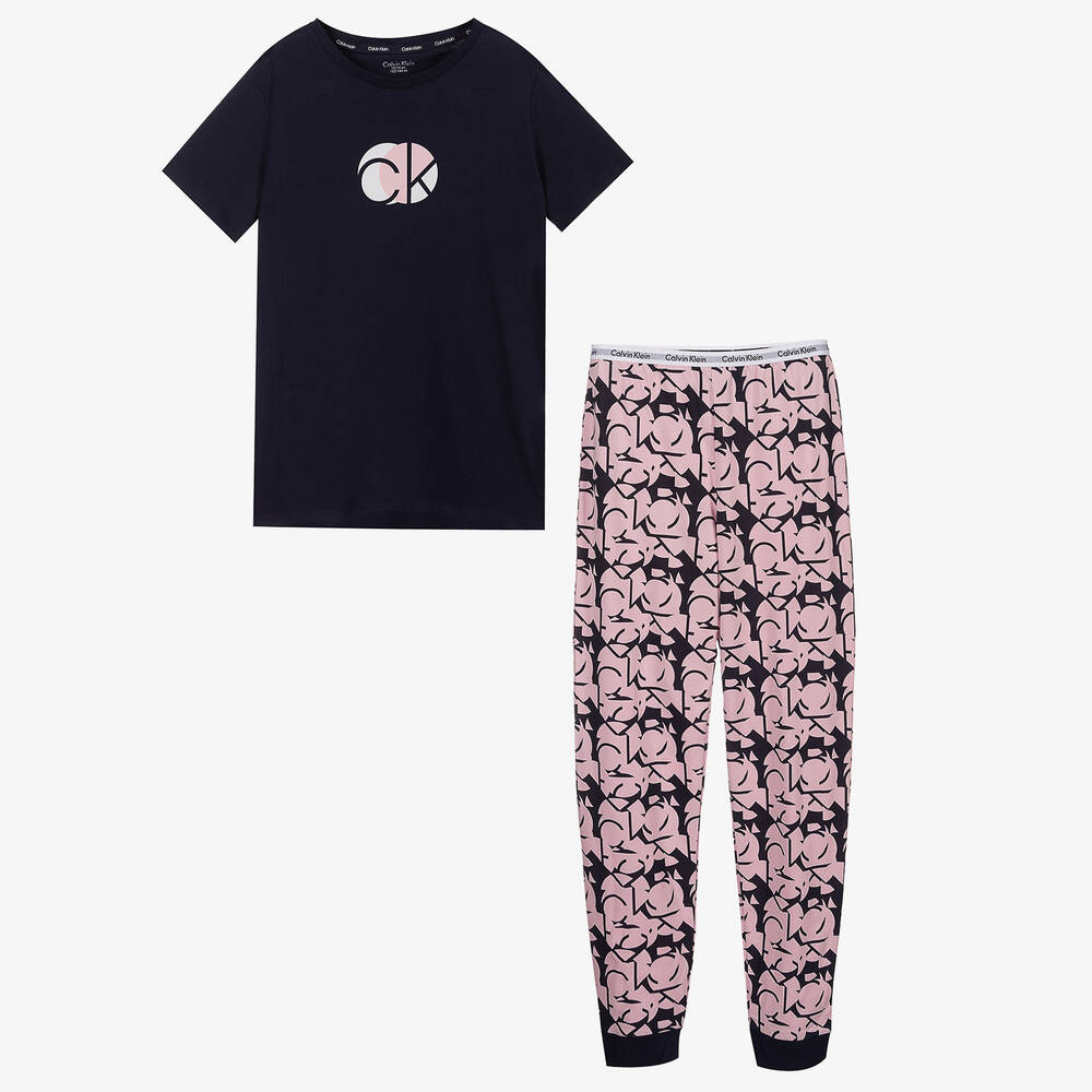 Teenage shop girl pyjamas