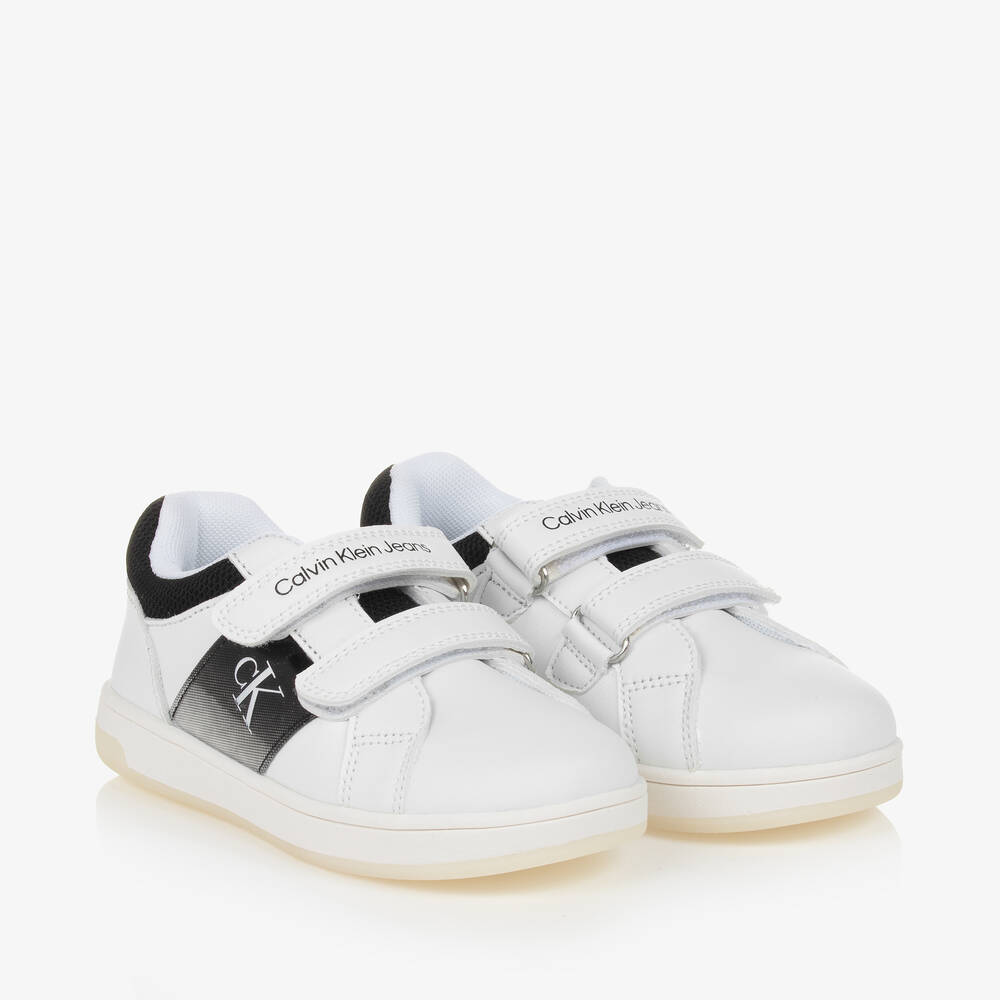 Calvin Klein-ترينرز بشريط لاصق جلد صناعي لون أبيض | Childrensalon Outlet