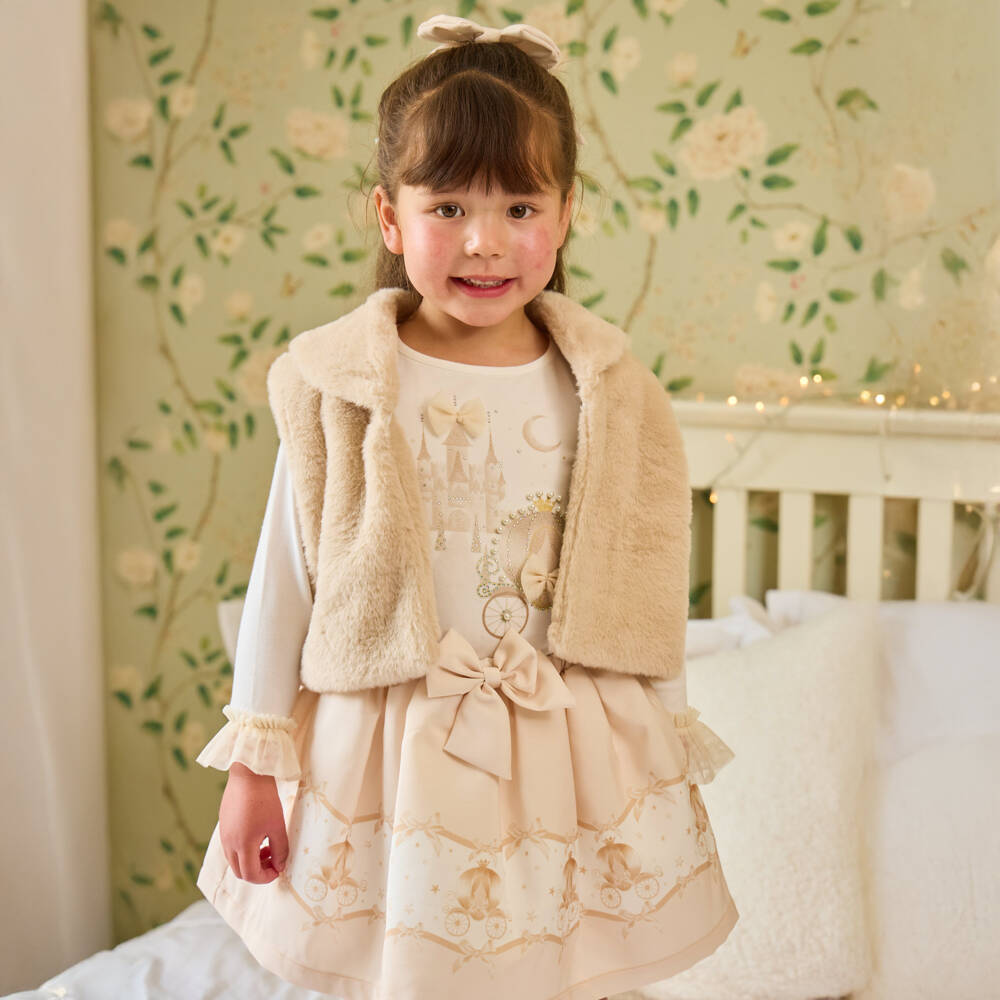 Caramelo Kids-Girls Cozy Beige Fur Vest | Childrensalon Outlet