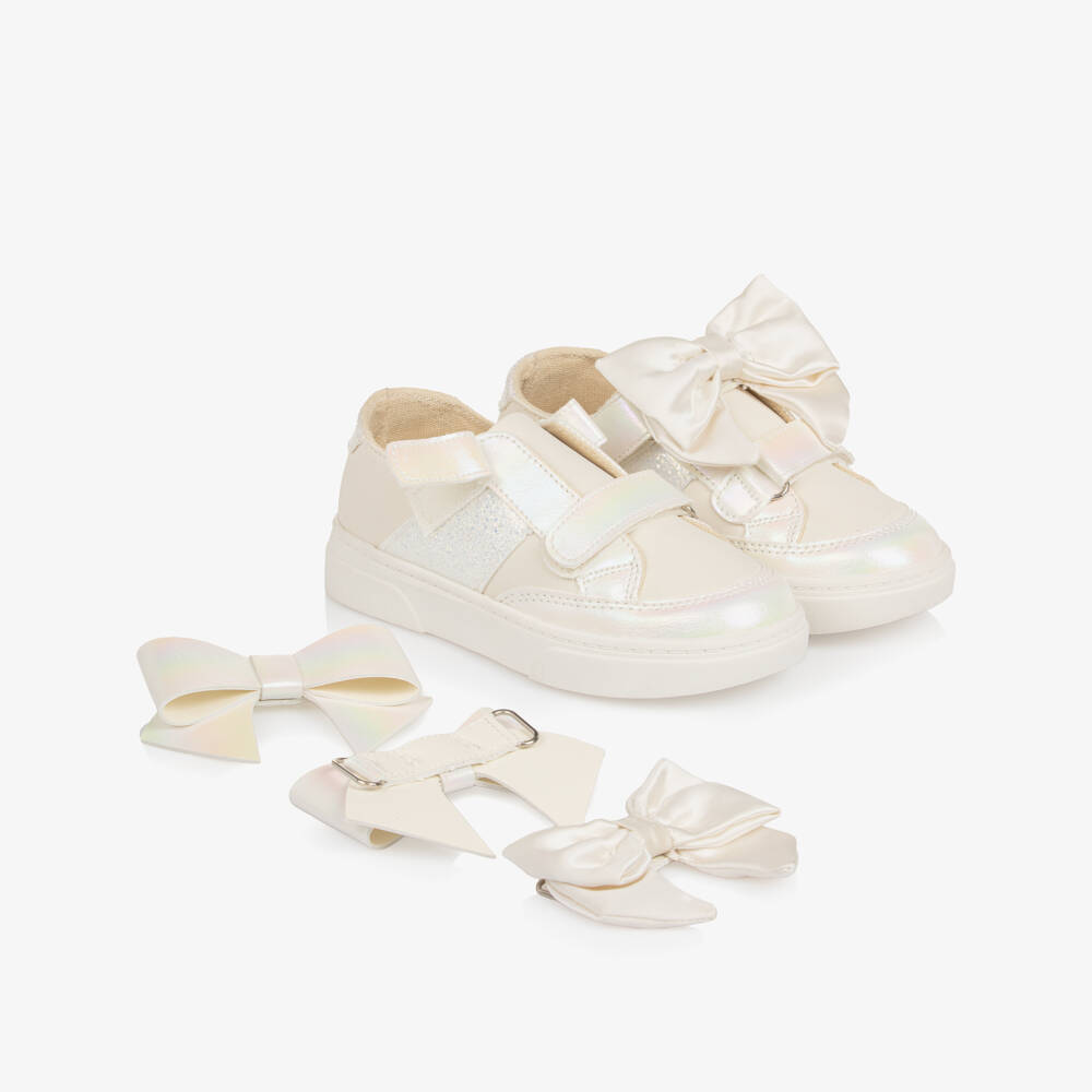 Caramelo Kids-Girls Ivory Faux Leather Bow Trainers | Childrensalon Outlet