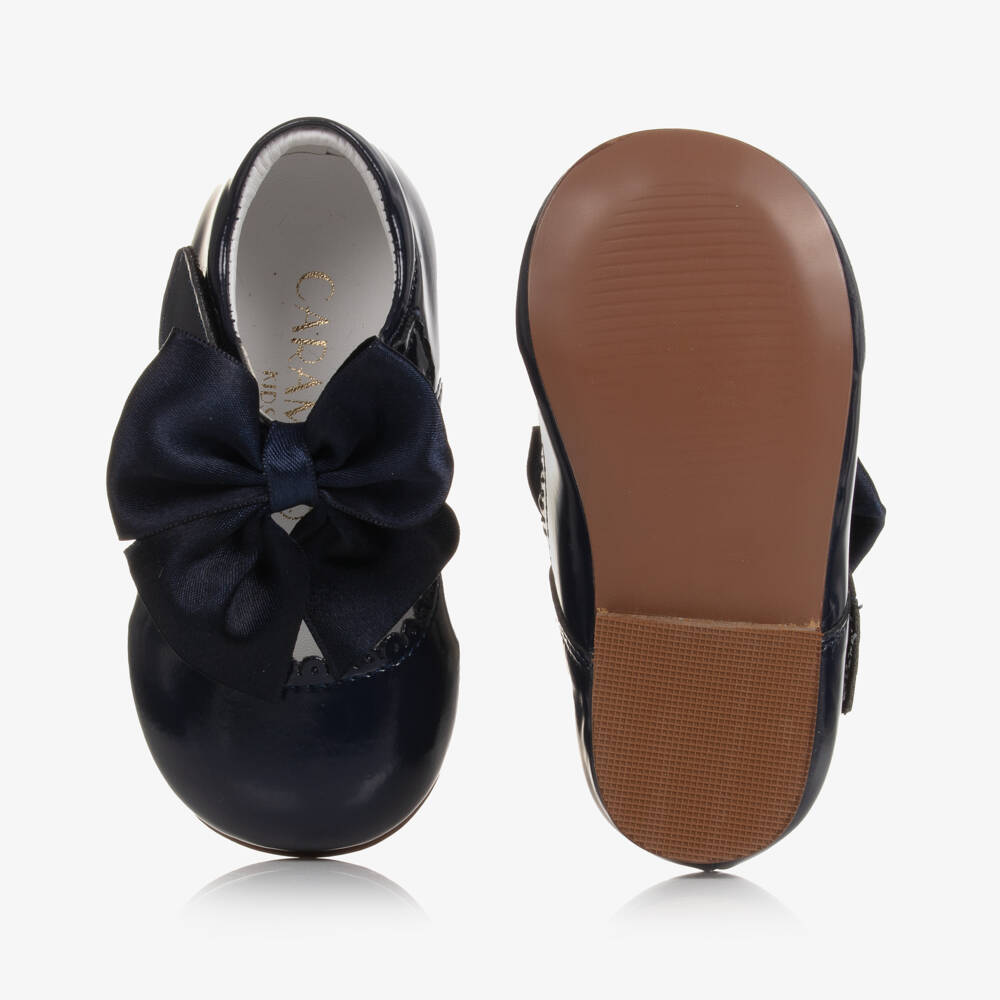 Caramelo Kids-حذاء ماري جين للبنات باللون الكحلي مع فيونكة ساتان | Childrensalon Outlet