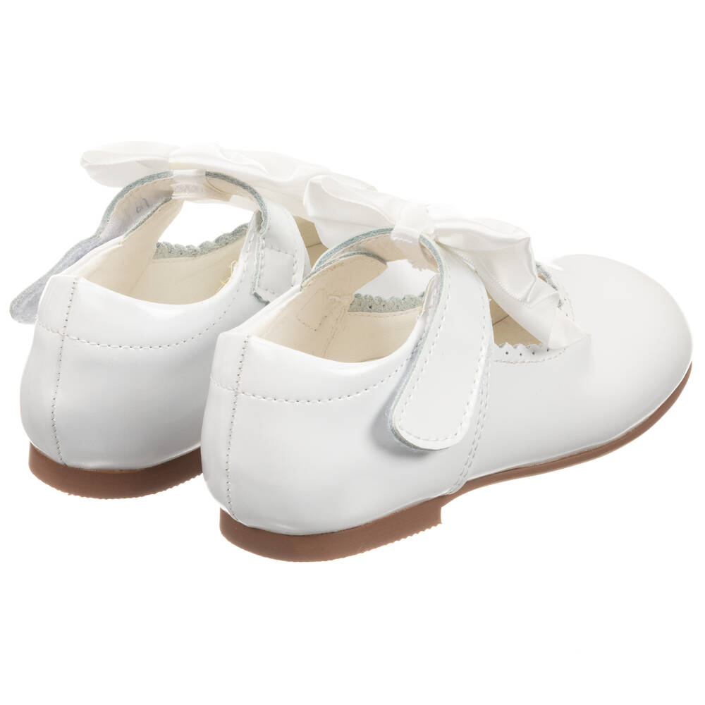 كاراميلو كيدز -حذاء جلد لامع لون أبيض للبنات | Childrensalon Outlet