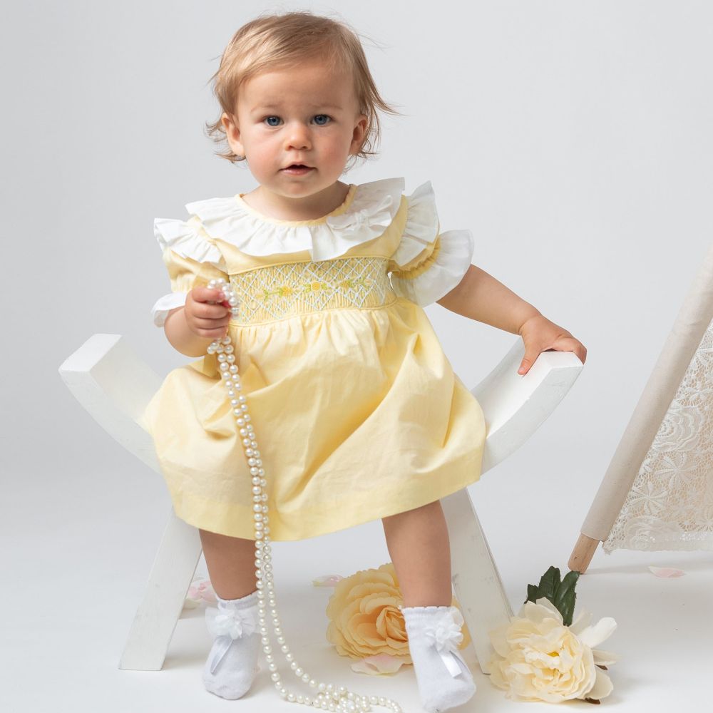 Yellow frock outlet for kids