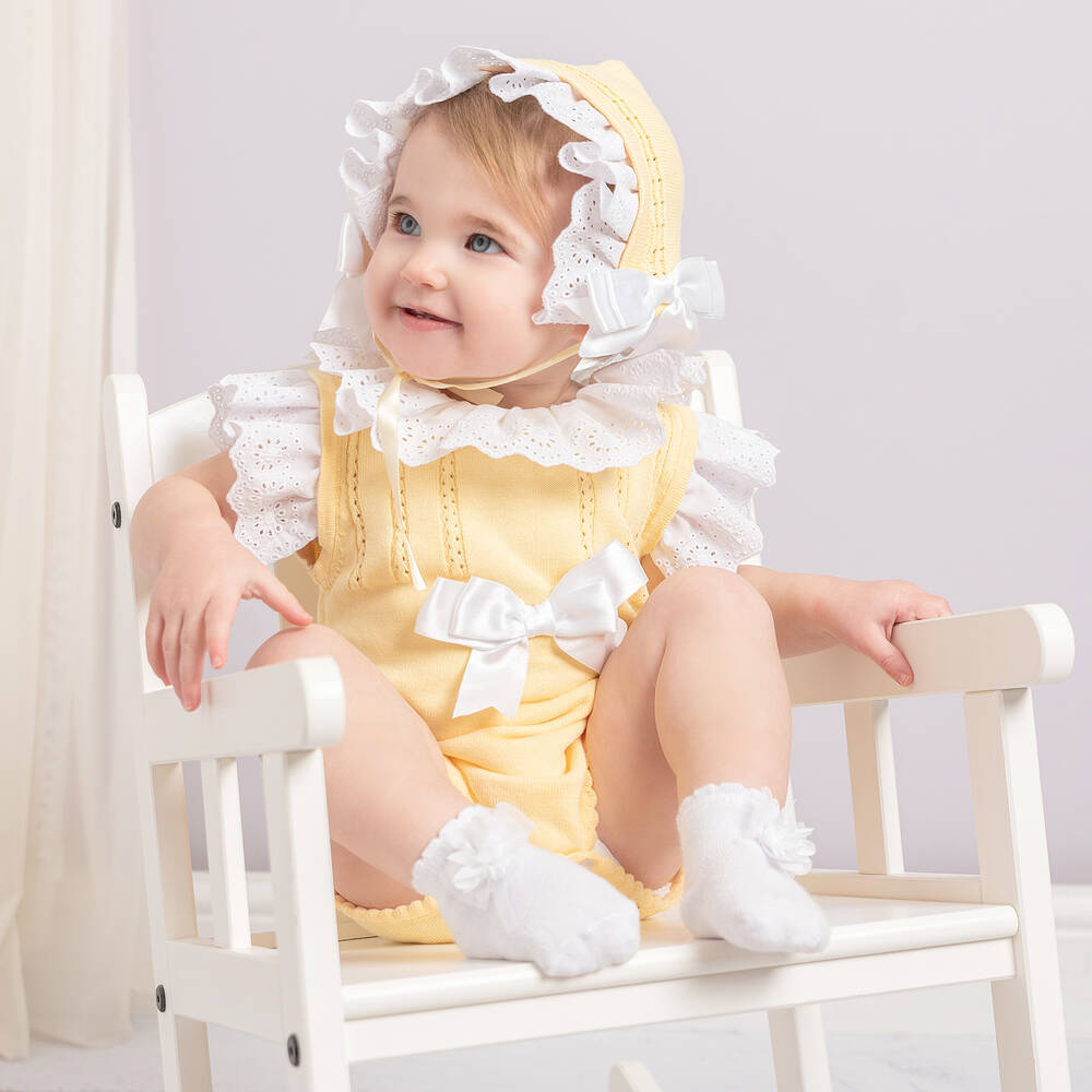 Caramelo Kids-تبّان وبونيه قطن محبوك لون أصفر وأبيض للمولودات | Childrensalon Outlet