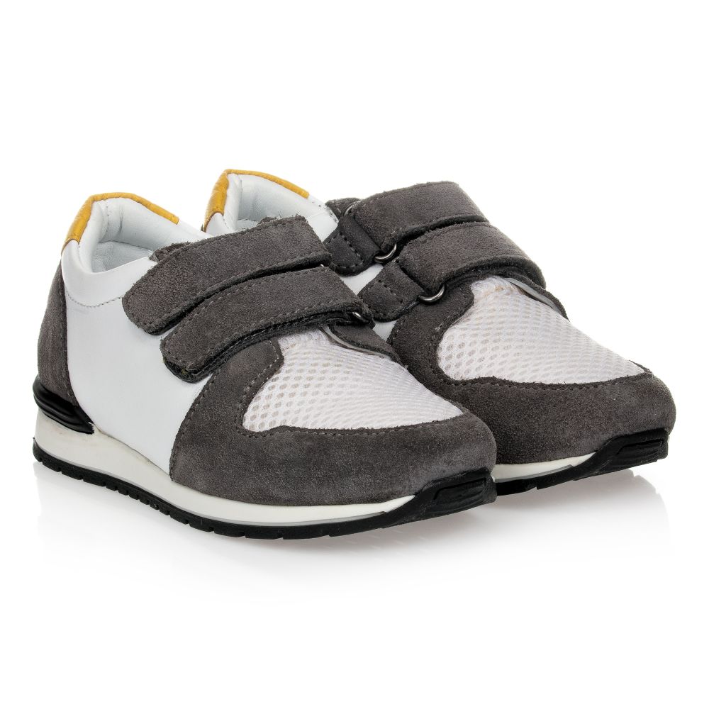 Carrément Beau - Sneaker mit Klettverschluss in Weiß und Grau | Childrensalon