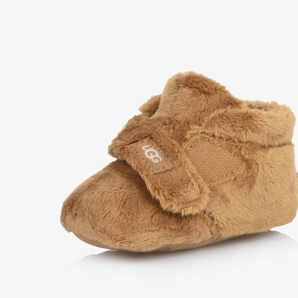 UGG-Chestnut Brown Baby Pre-Walker Shoes & Doudou Gift Set | Childrensalon Outlet