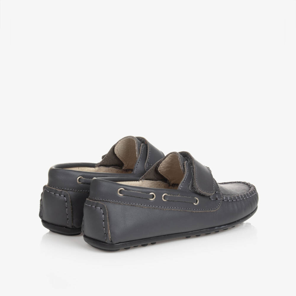 تشيلدرن كلاسيكس-حذاء موكاسين جلدي فحمي للأولاد | Childrensalon Outlet