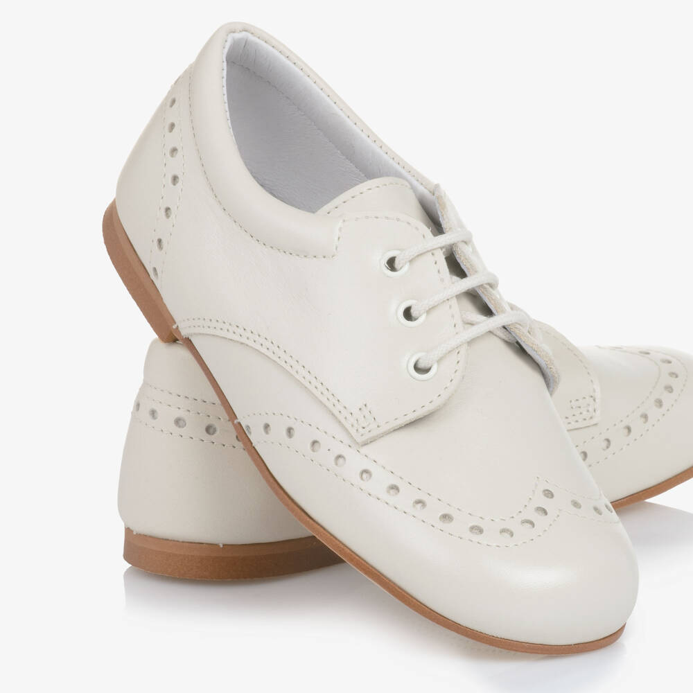 Children's Classics-Boys Pale Beige Leather Lace-Up Brogue Shoes | Childrensalon Outlet