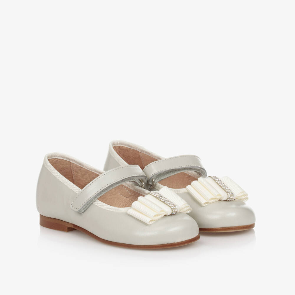 Children's Classics-Ivory Pearl Leather Ballerina Pumps | Childrensalon Outlet