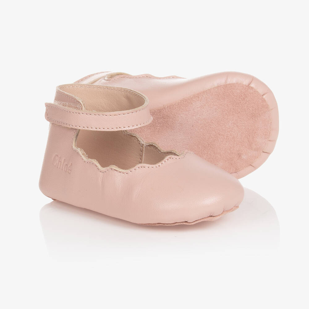 Chloé - Rosa Leder-Krabbelschuhe Bogenkante | Childrensalon