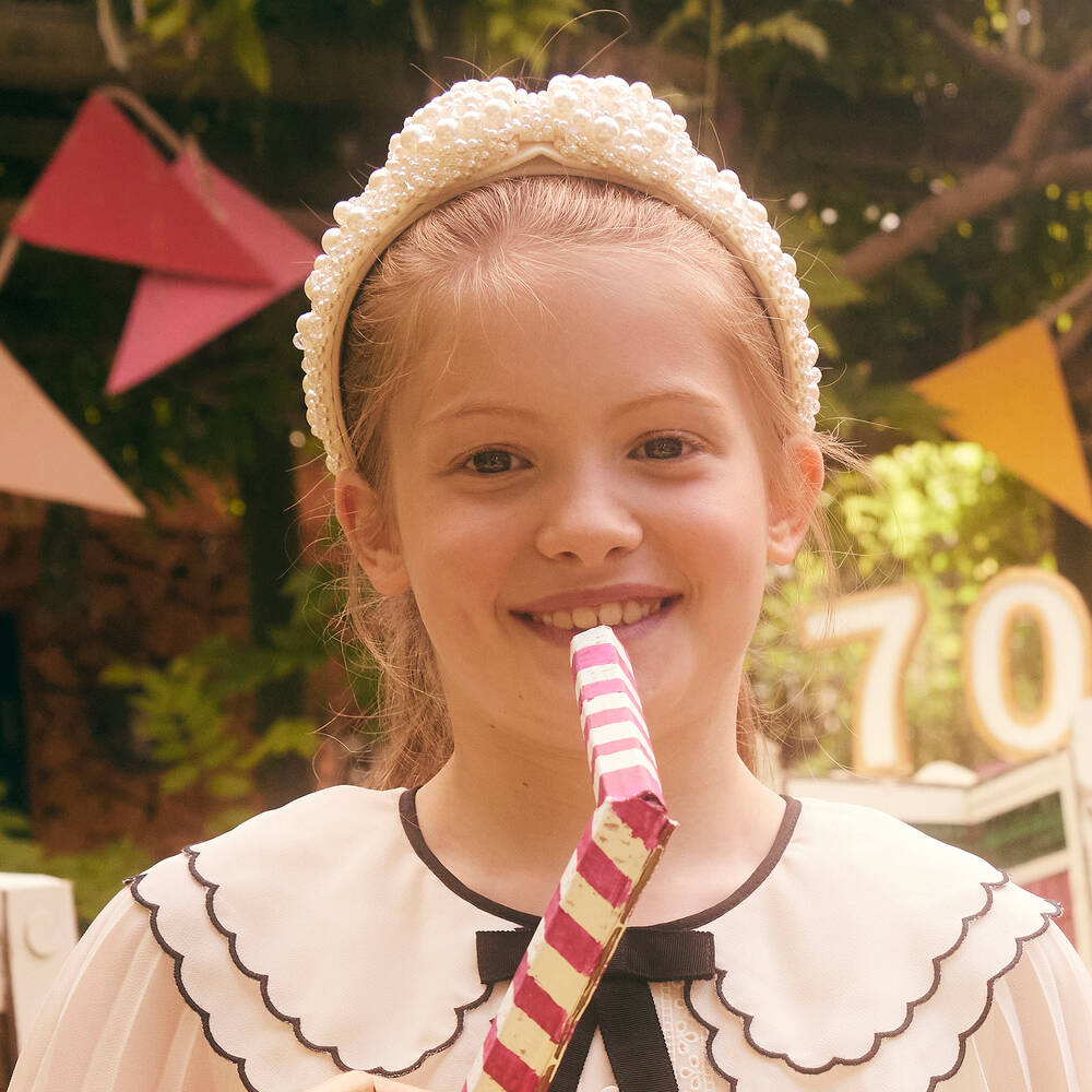 David Charles-Кремовый ободок с бантиком из жемчужин | Childrensalon Outlet