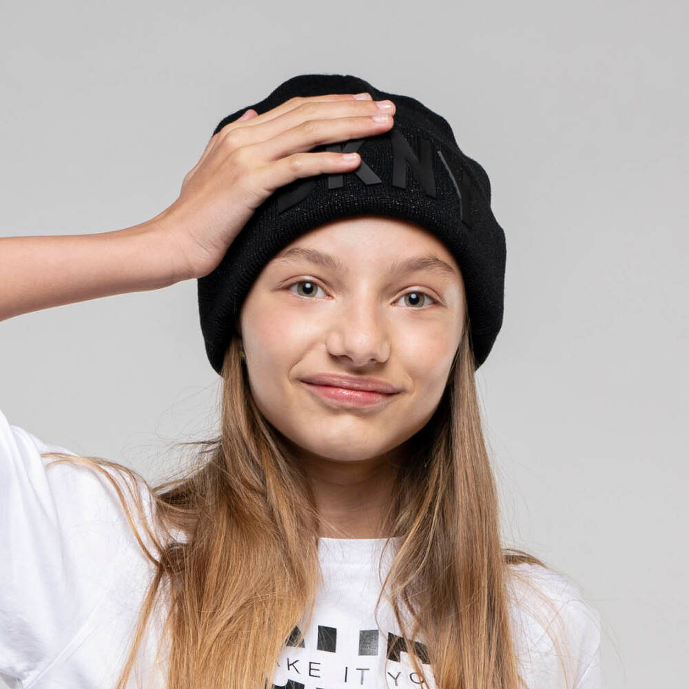Girls black beanie hat discount