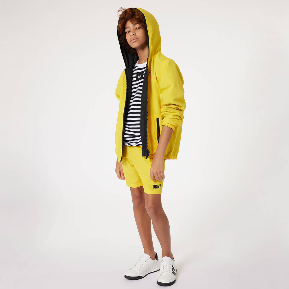 DKNY-تيشيرت قطن عضوي مقلم لون أسود | Childrensalon Outlet