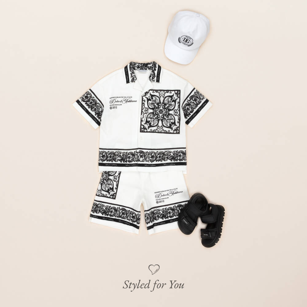 Dolce & Gabbana-شورت أبيض قطني للأولاد بتصميم ماجوليكا | Childrensalon Outlet